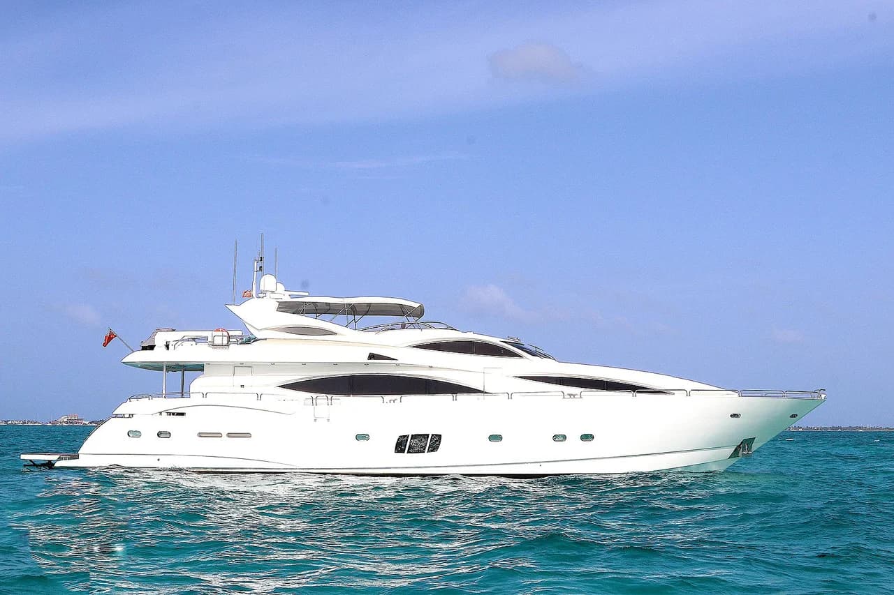 Motor yacht YCM 105 32m