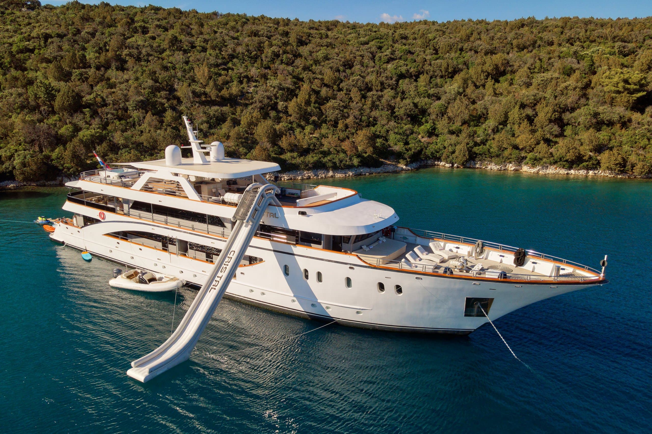 Motor yacht CRISTAL 48.9m