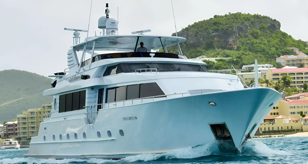 Motor yacht DENISE ROSE 34.14m