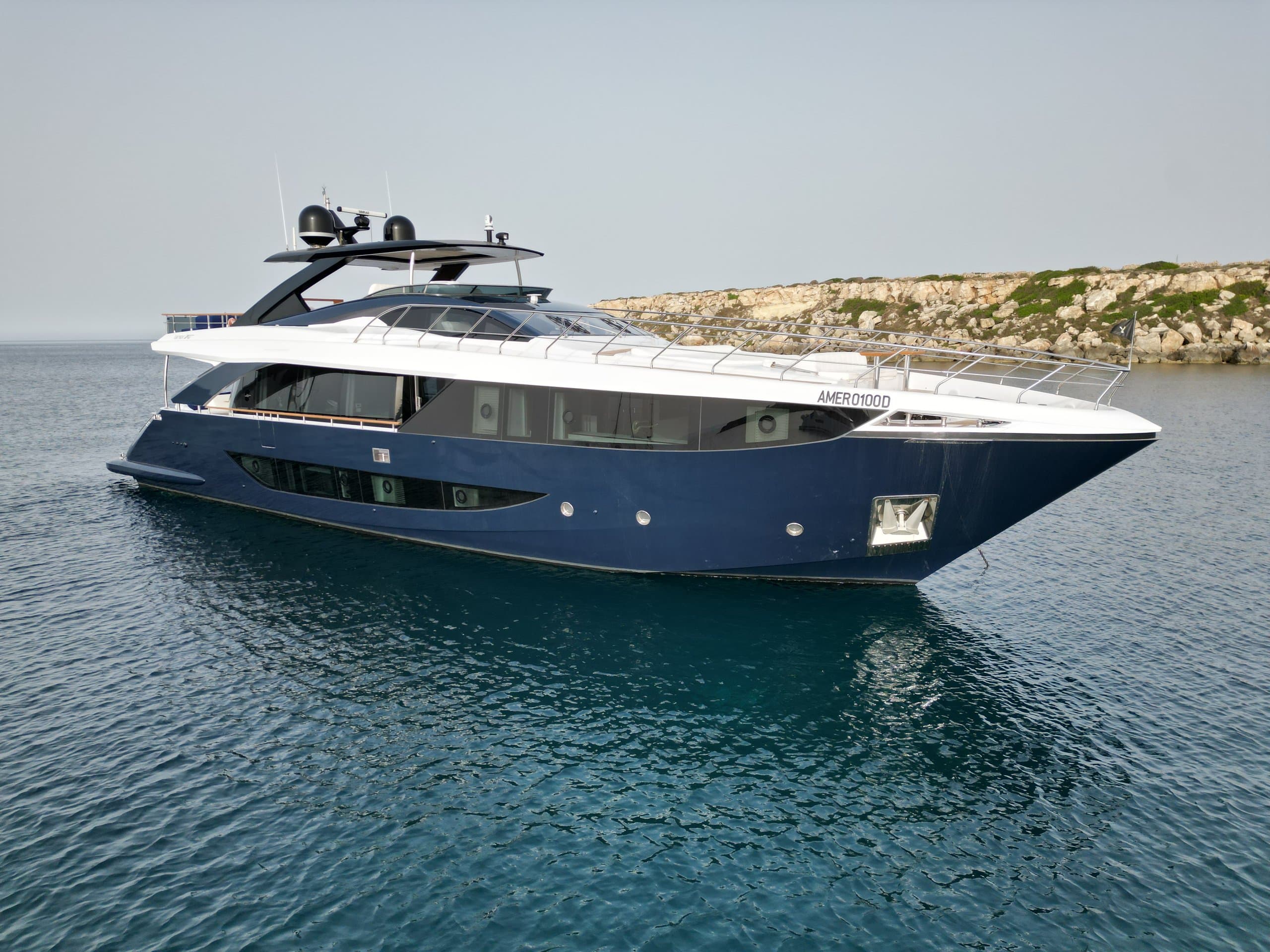 Motor yacht ALTVS 29.9m by Amer
