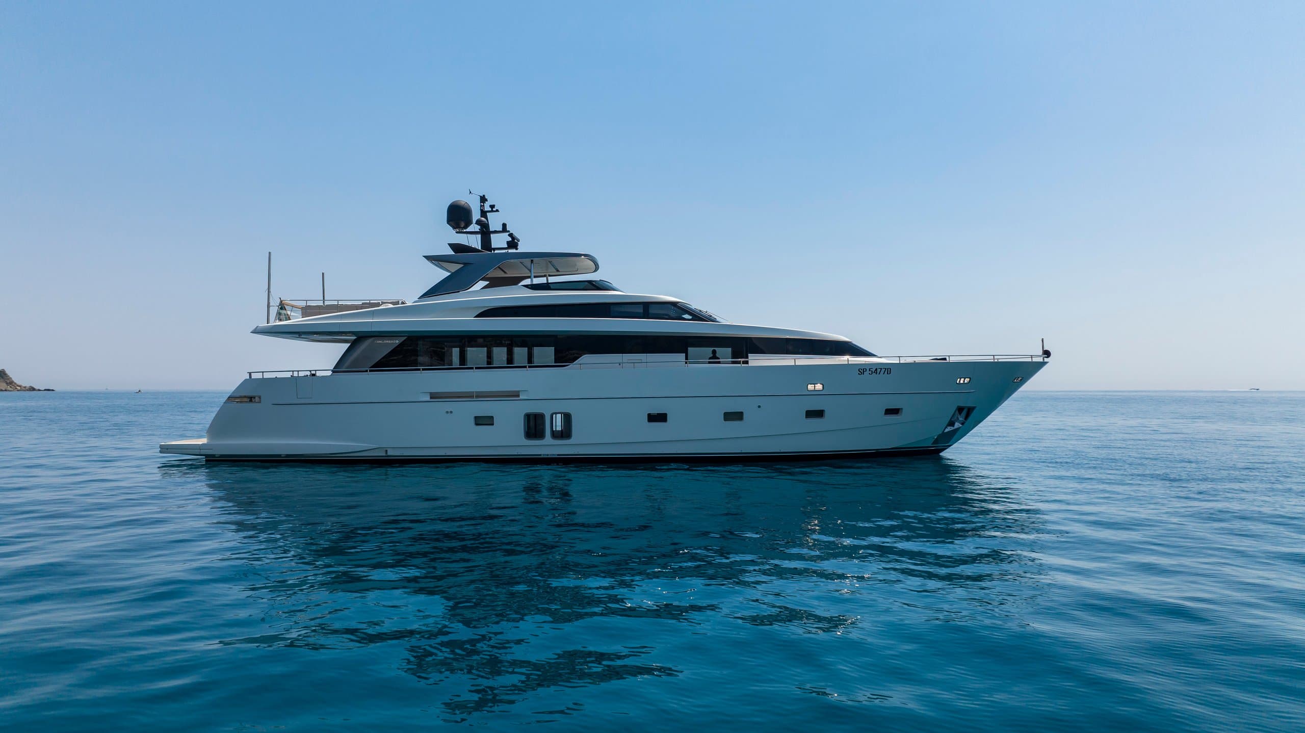 Motor yacht AMAN 29.1m