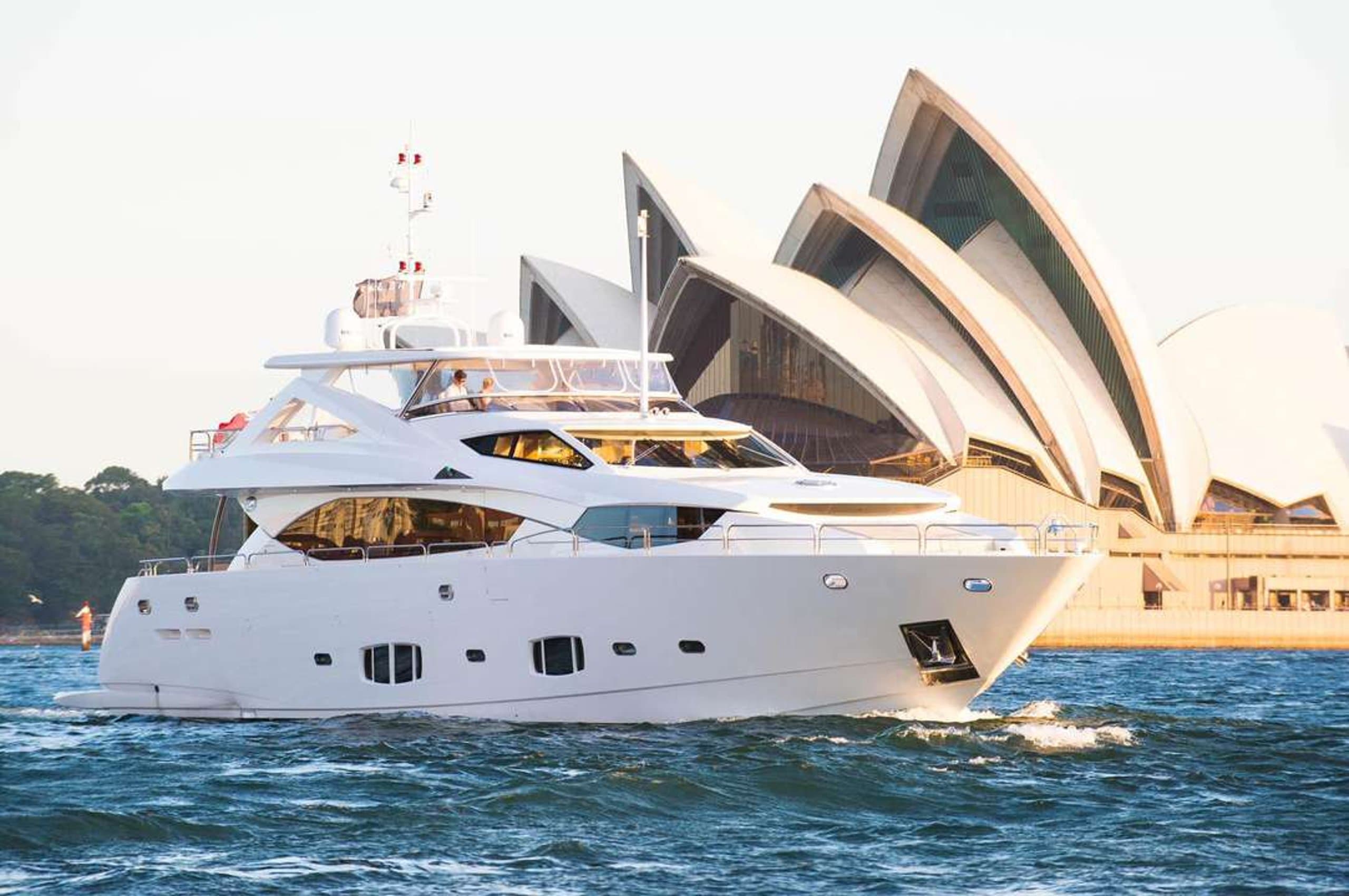 Motor yacht CHAOS 30m