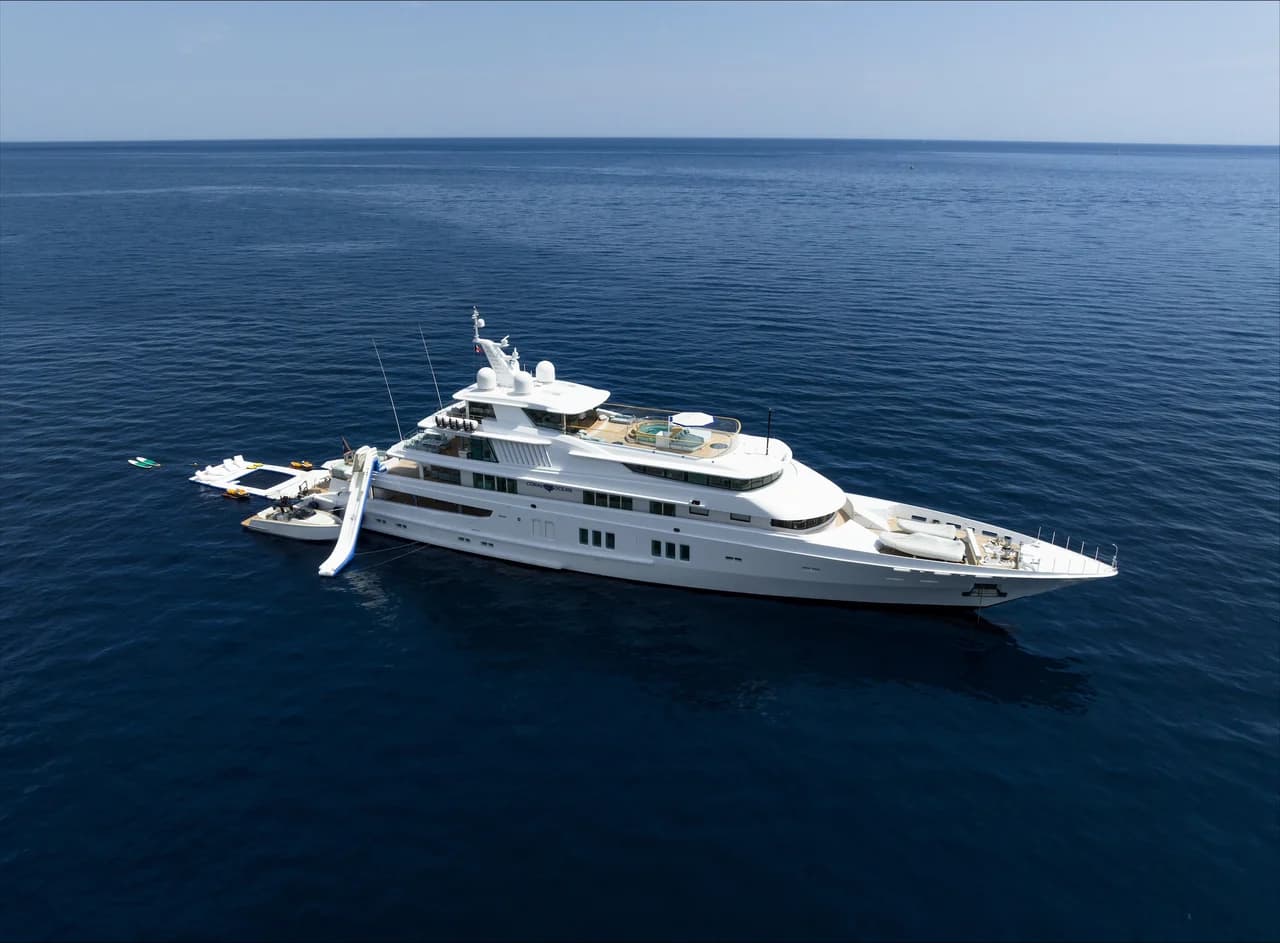 Motor yacht CORAL OCEAN 73m