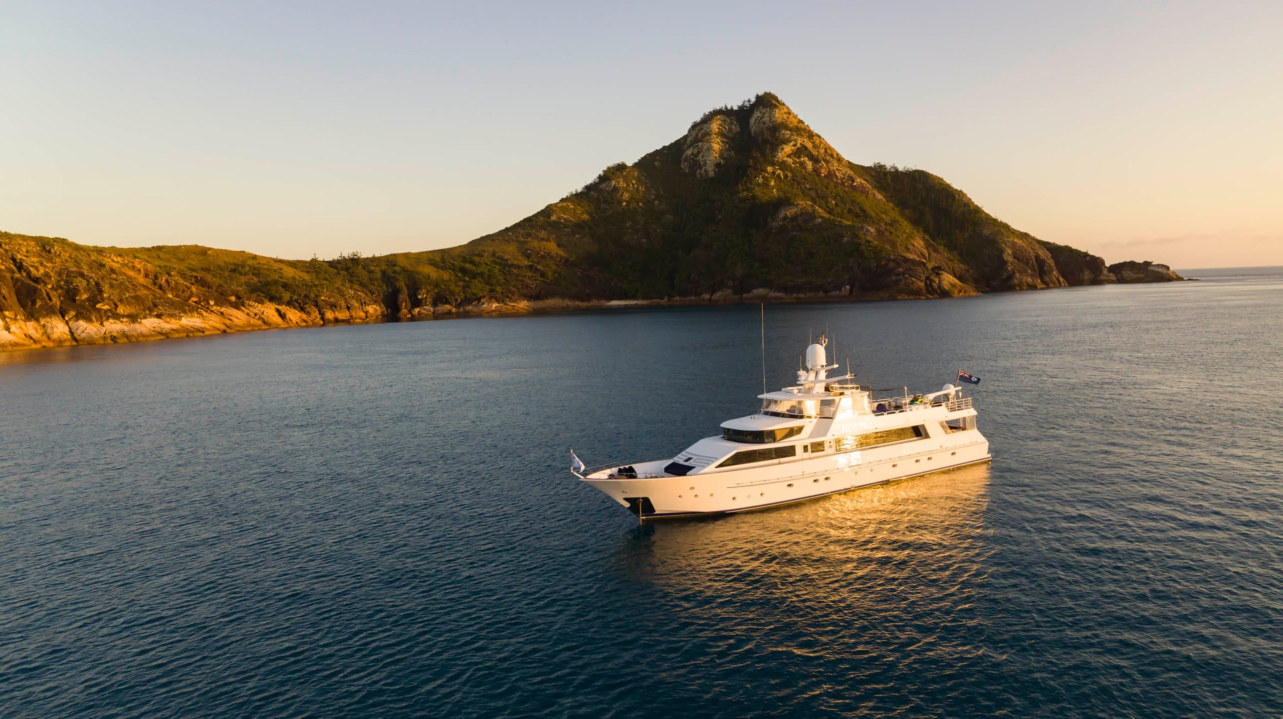 Motor yacht PHOENIX ONE 35m by Lloyds Ships