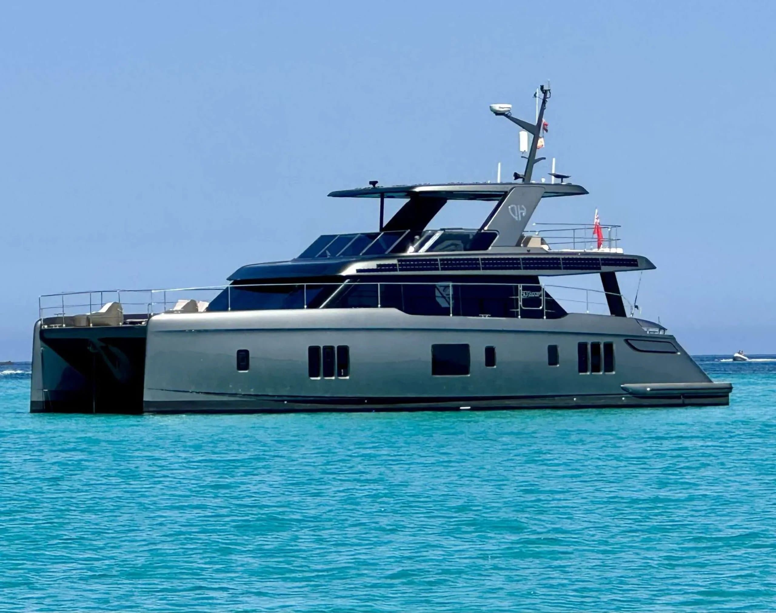 Motor yacht DOUBLE HAPPINESS 18.03m