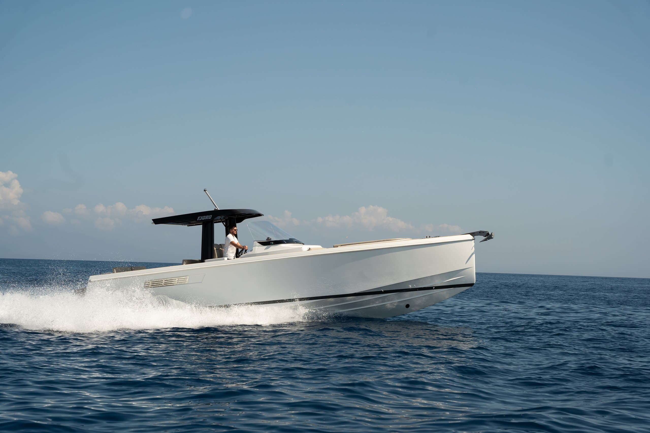 Motor yacht FJORD XPRESS 38 11.63m