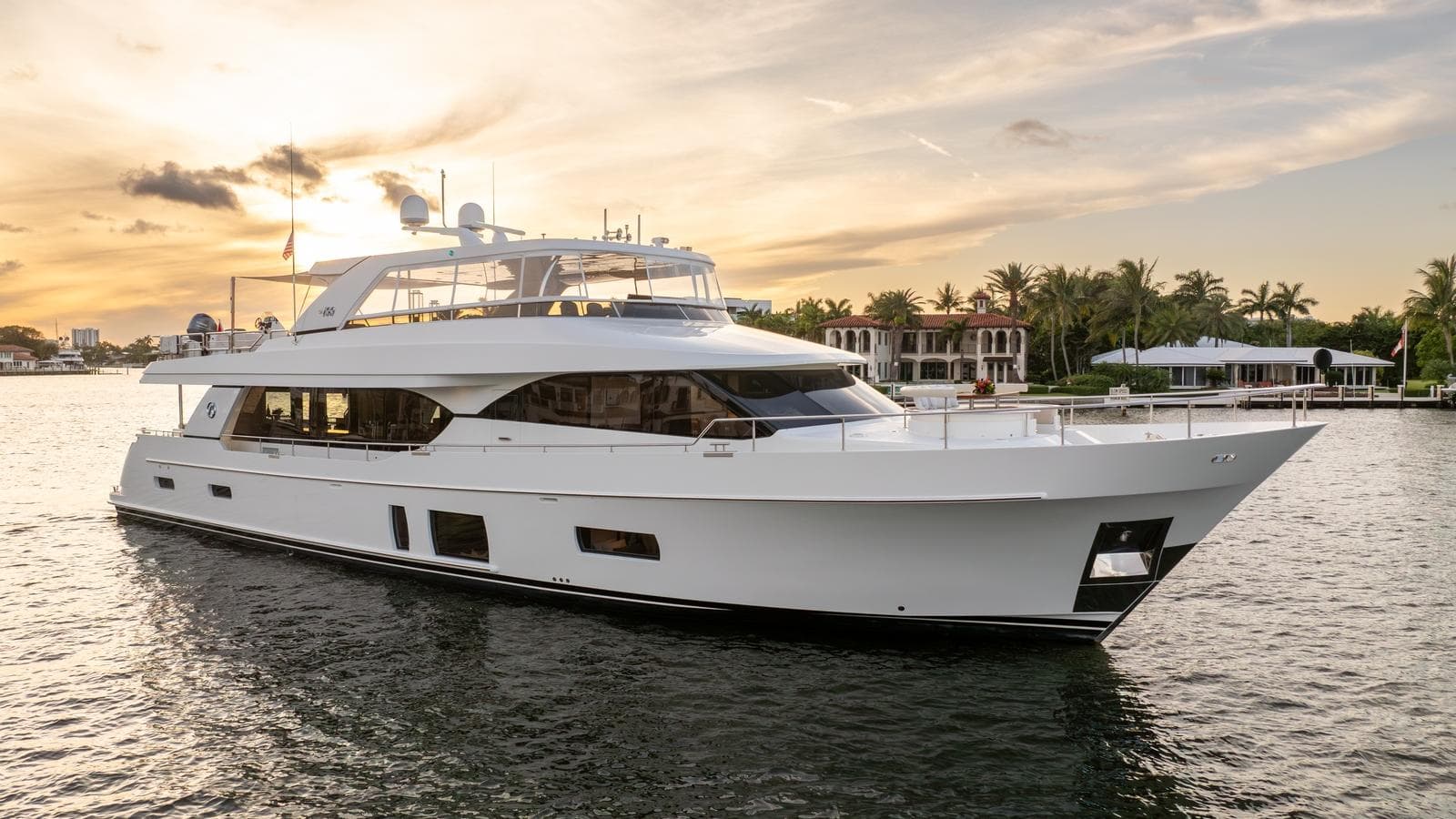 Yacht IRIDESCENCE available for sale
