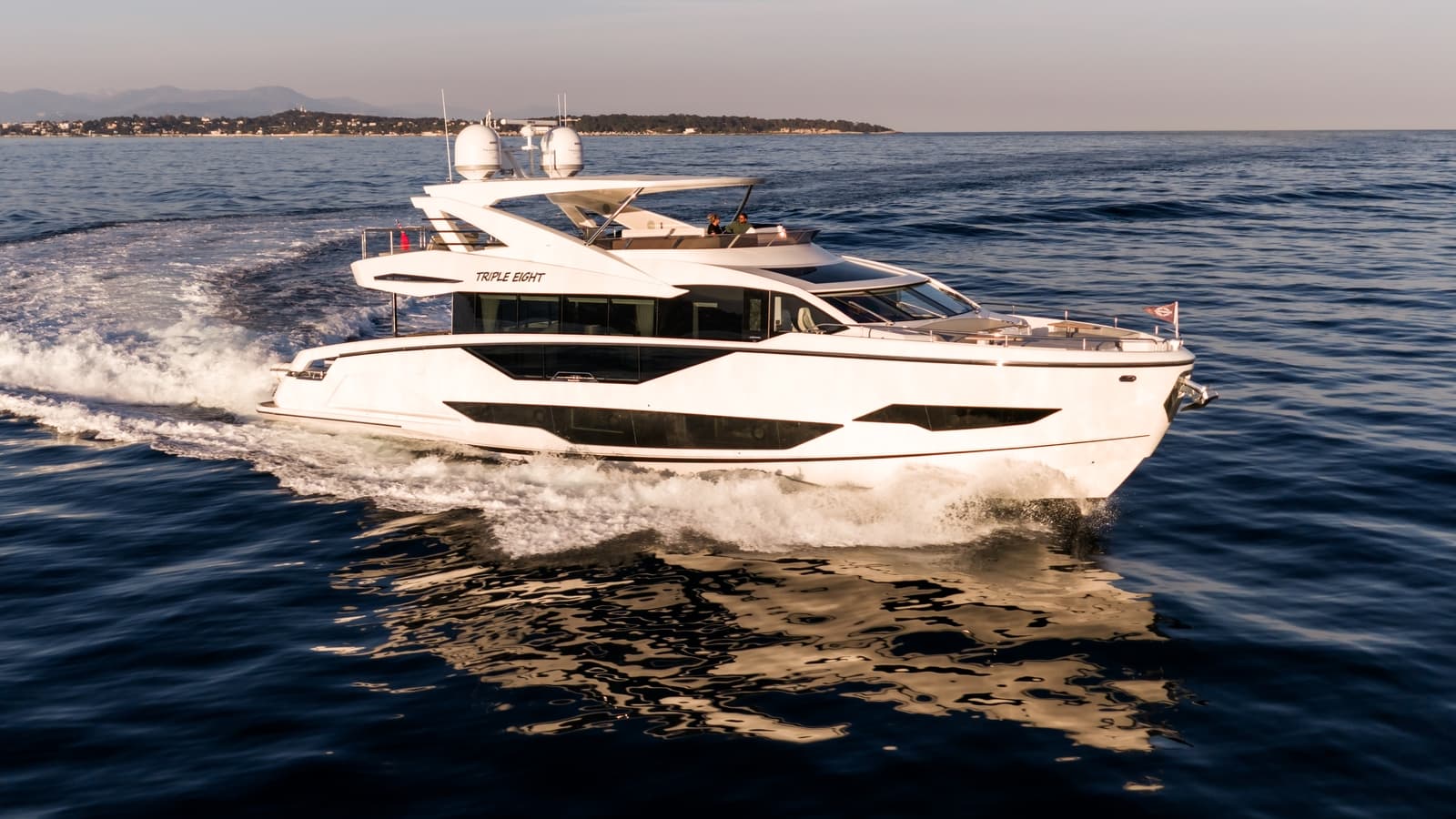 Motor yacht TRIPLE EIGHT 27.1m