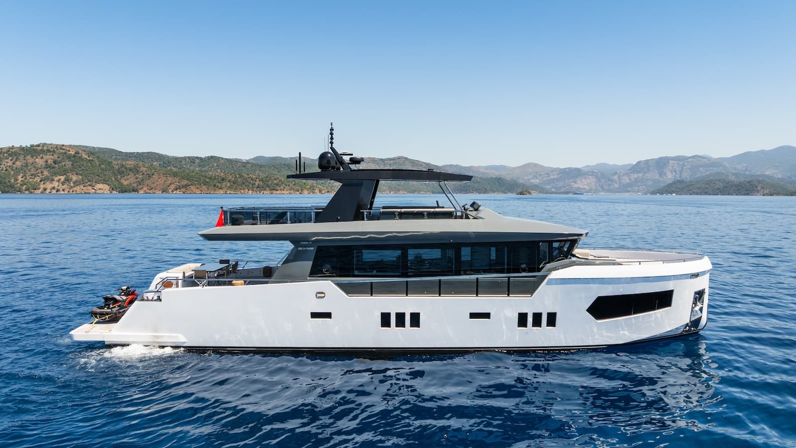 Motor yacht FERRO 77 25.5m