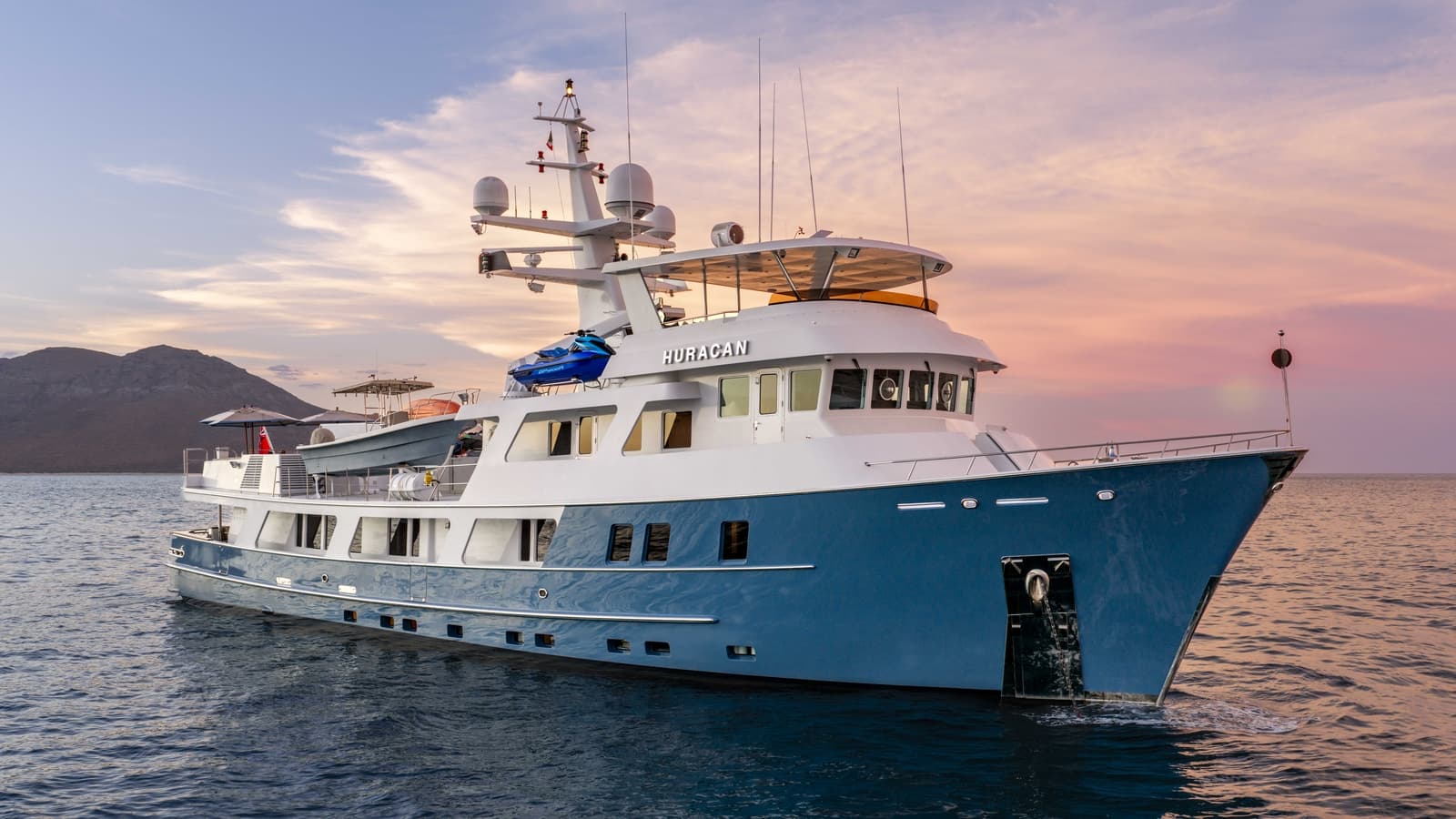 Motor yacht HURACAN 39.62m
