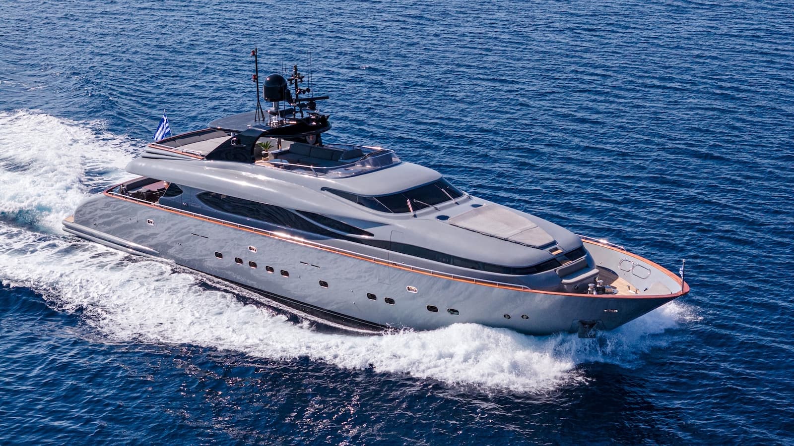 Motor yacht GREY WOLF 32m