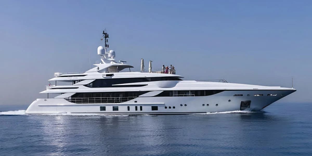 Motor yacht BOMBAY 50m