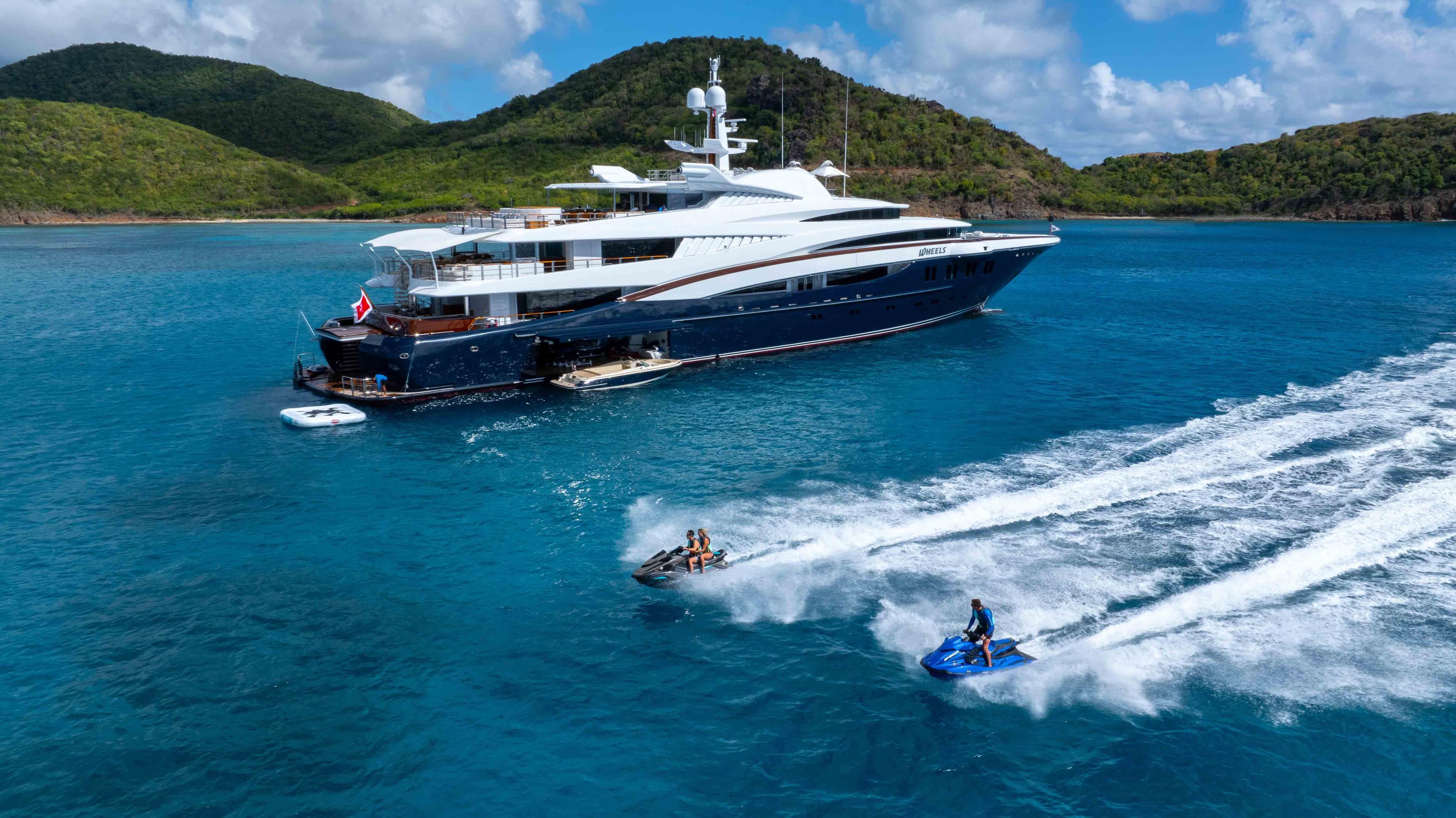 WHEELS — yacht charter in Italian Riviera & Sicily