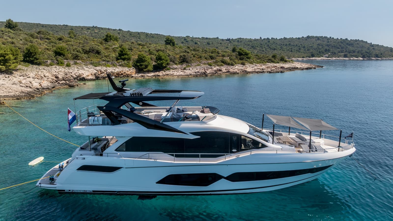Yacht ASCEND 23.6m by Sunseeker