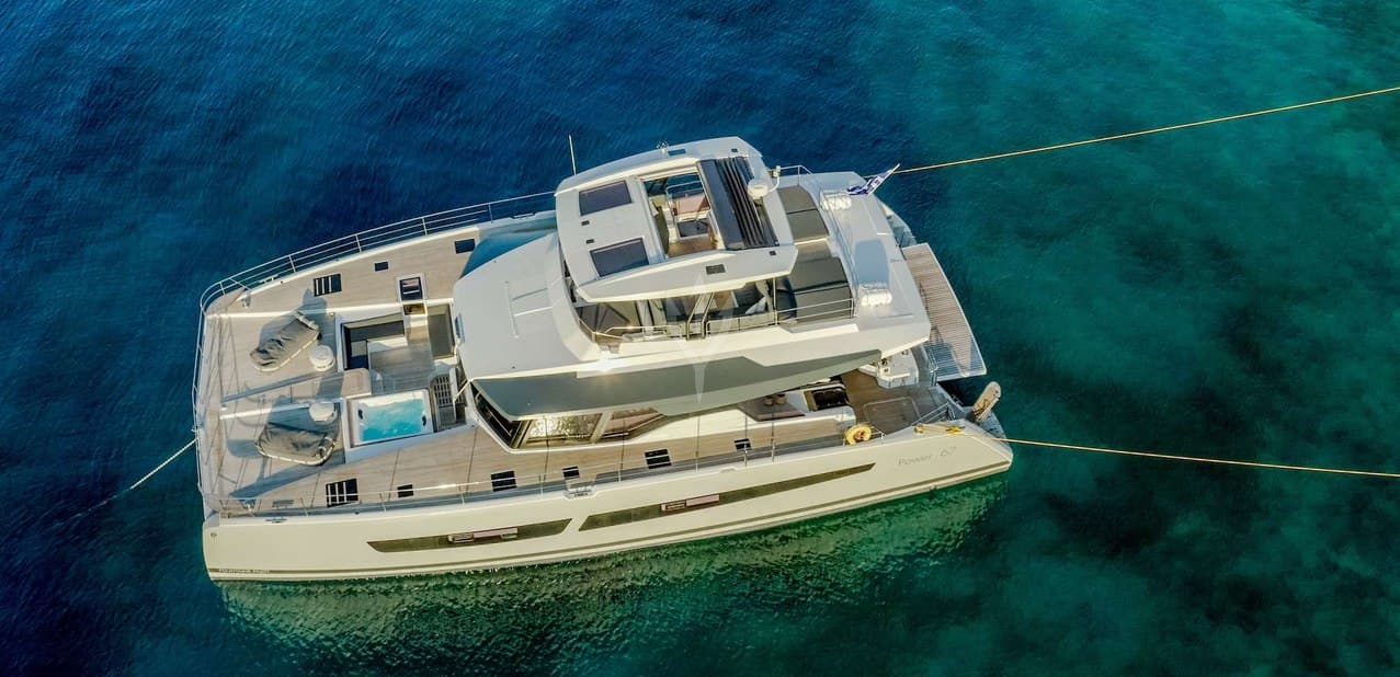 Motor yacht ELLY 20.36m by Fountaine Pajot