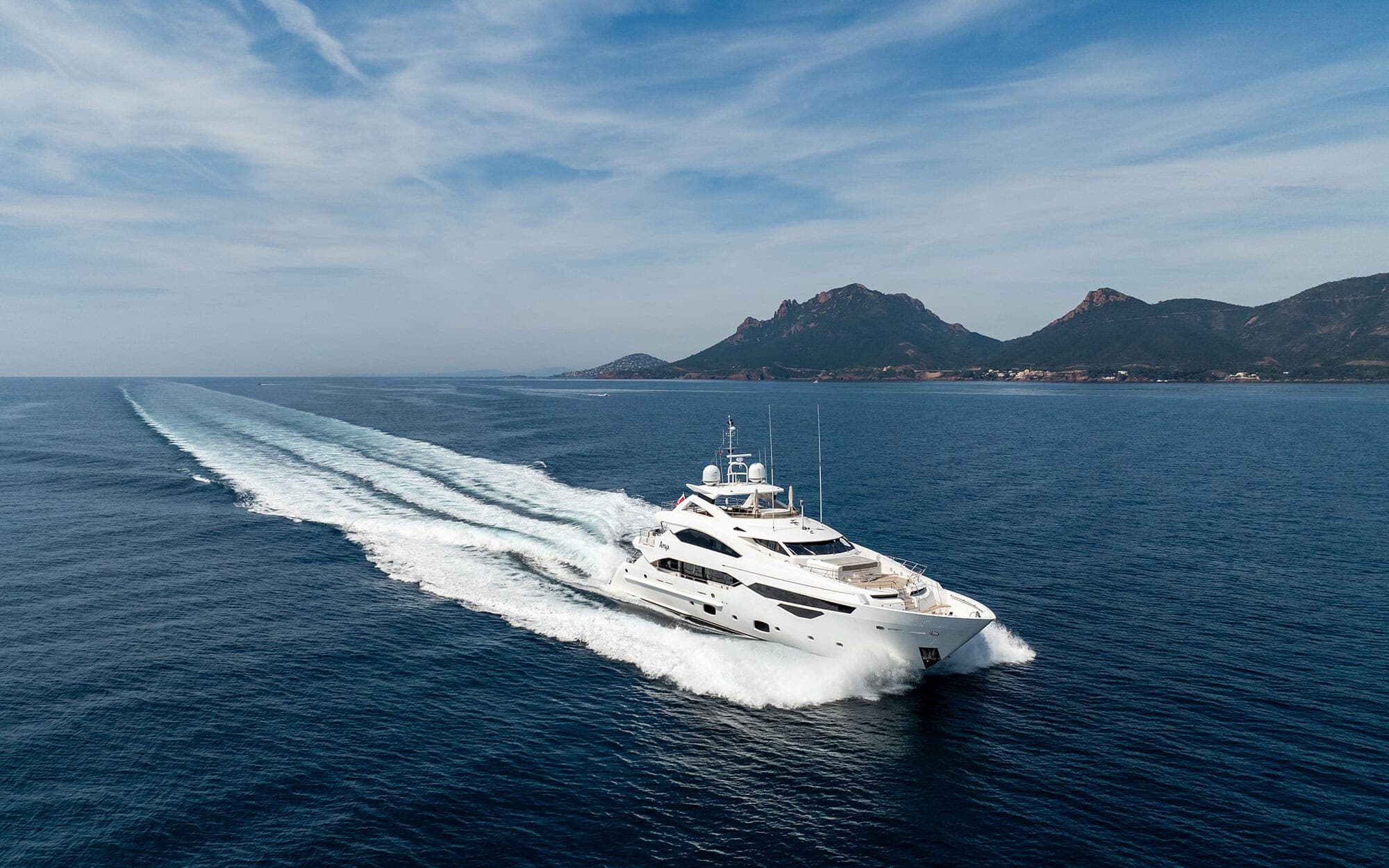 Motor yacht ANYA 40m