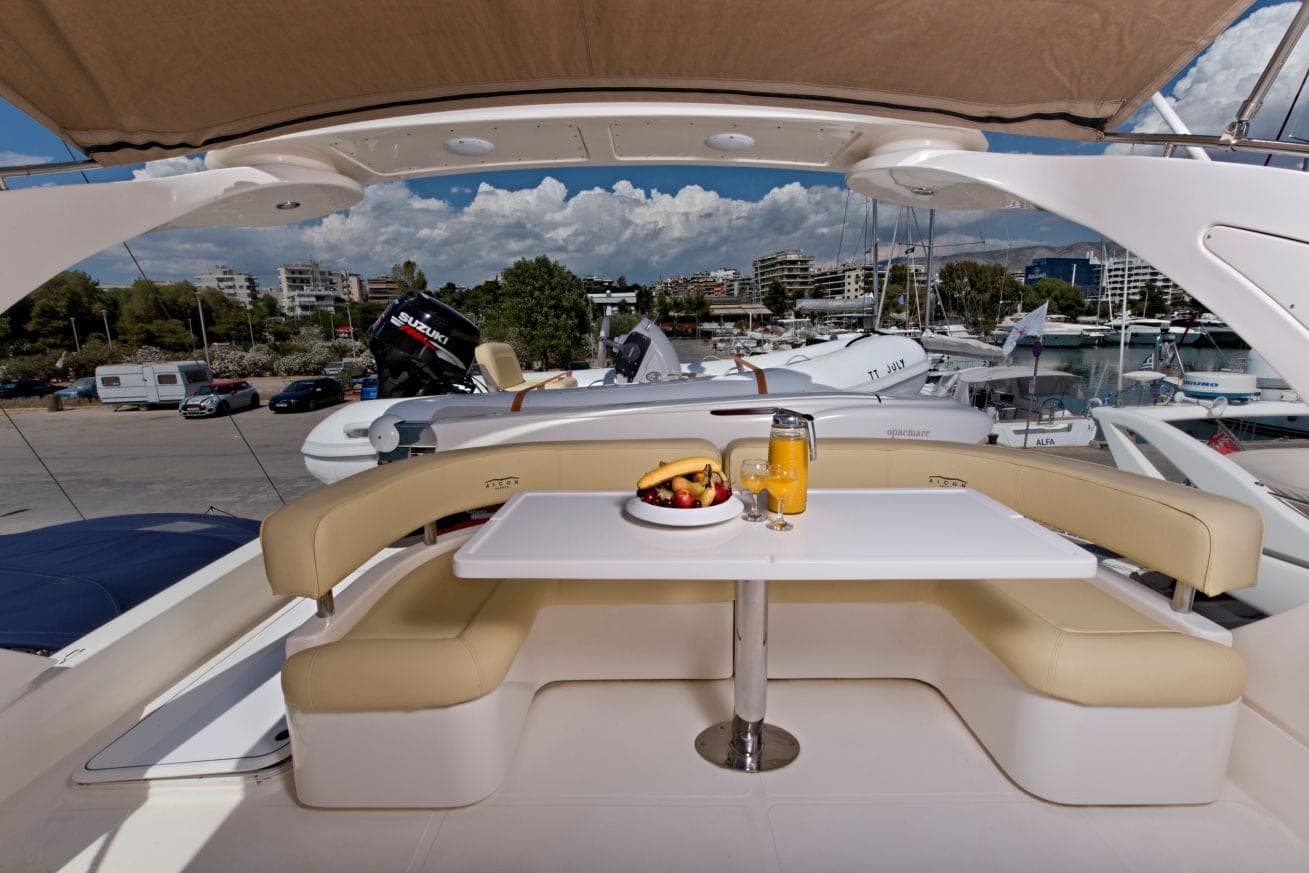 Motor yacht JULY 20.4m