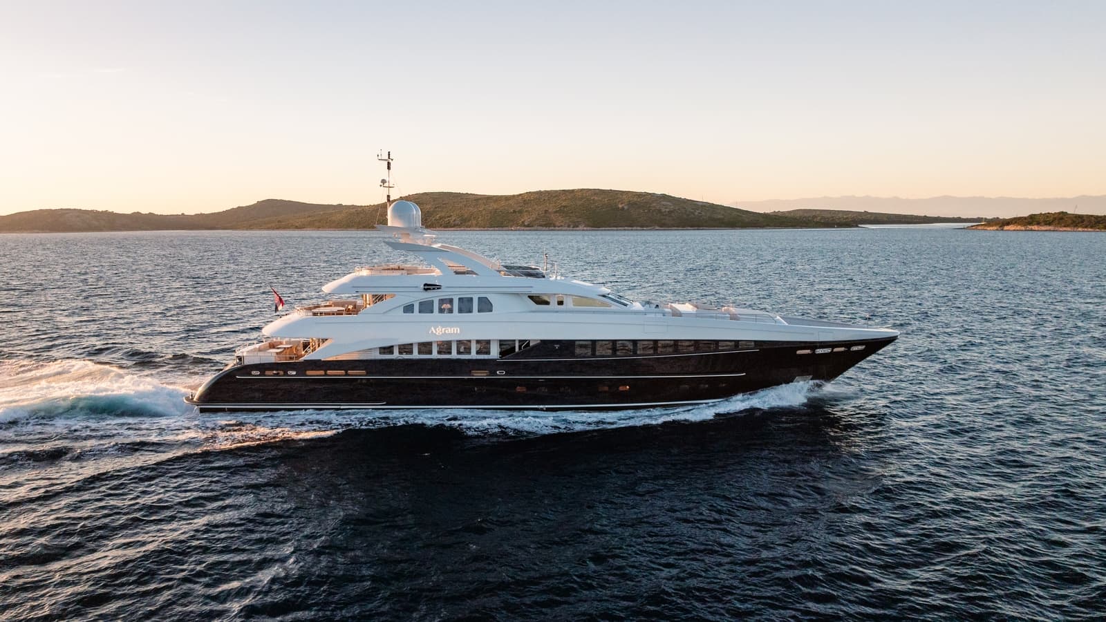Motor yacht AGRAM 44.17m