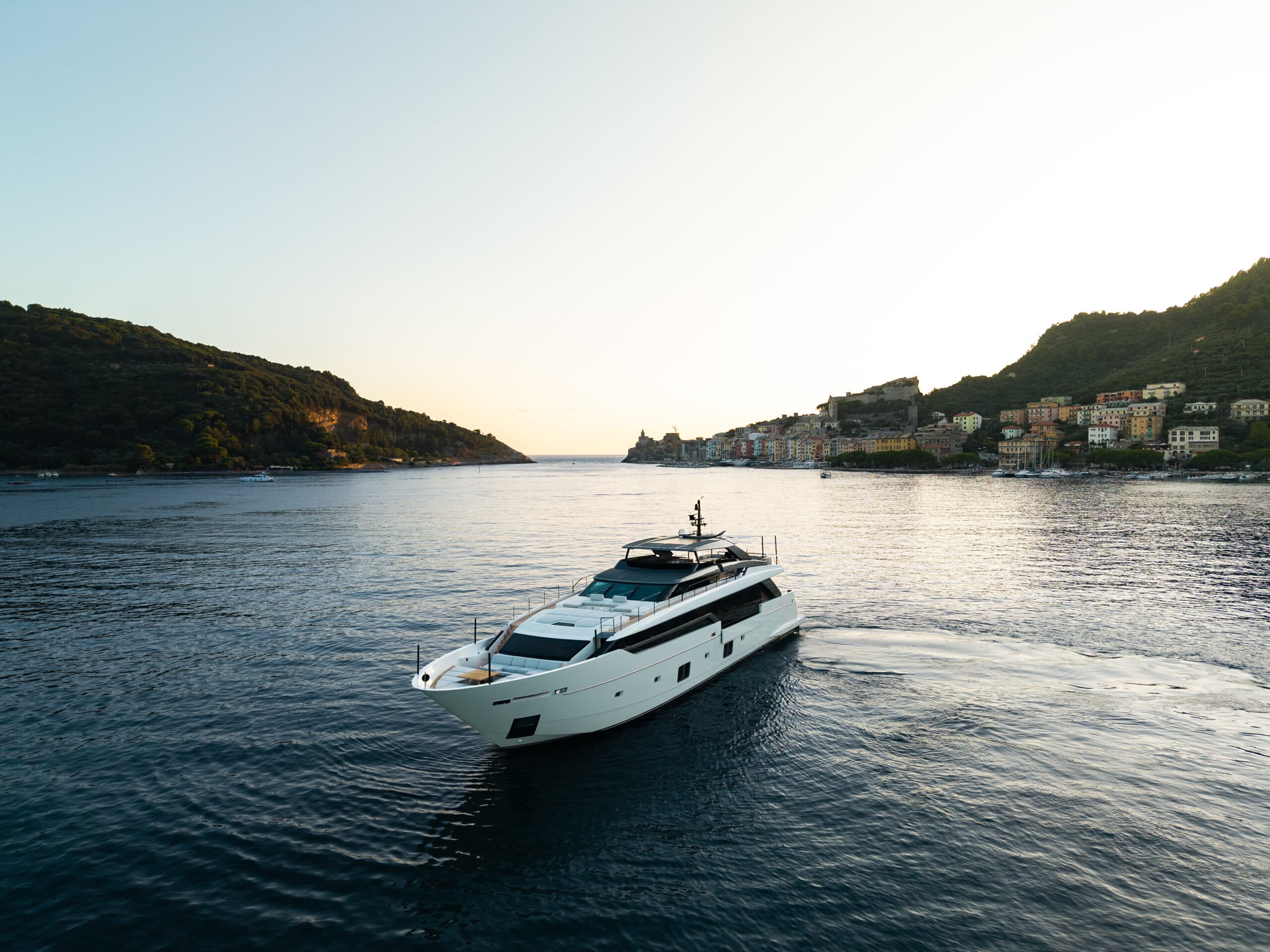 Motor Yacht ARESYA available for charter