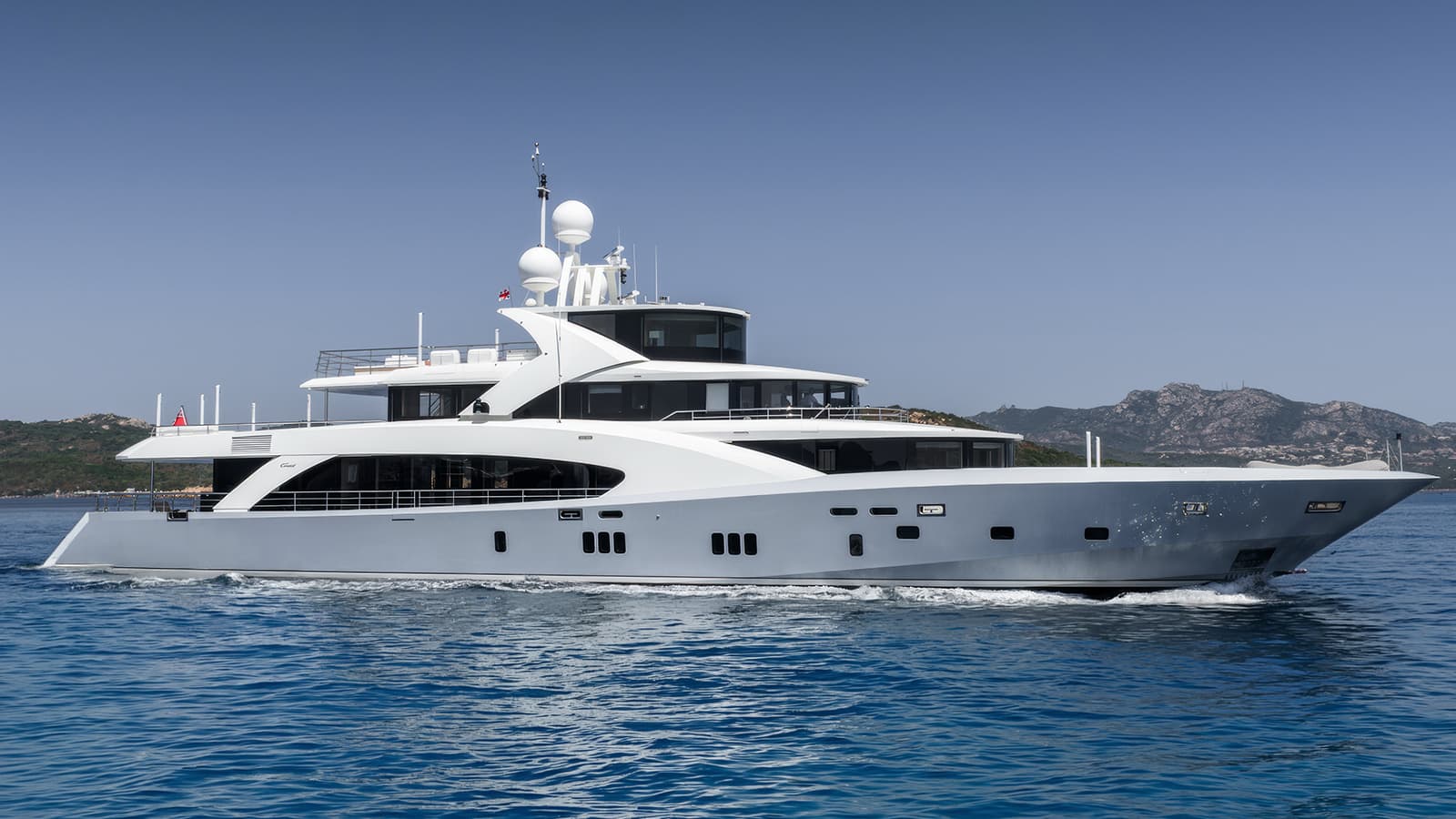 Motor yacht REBELS 50m by Couach