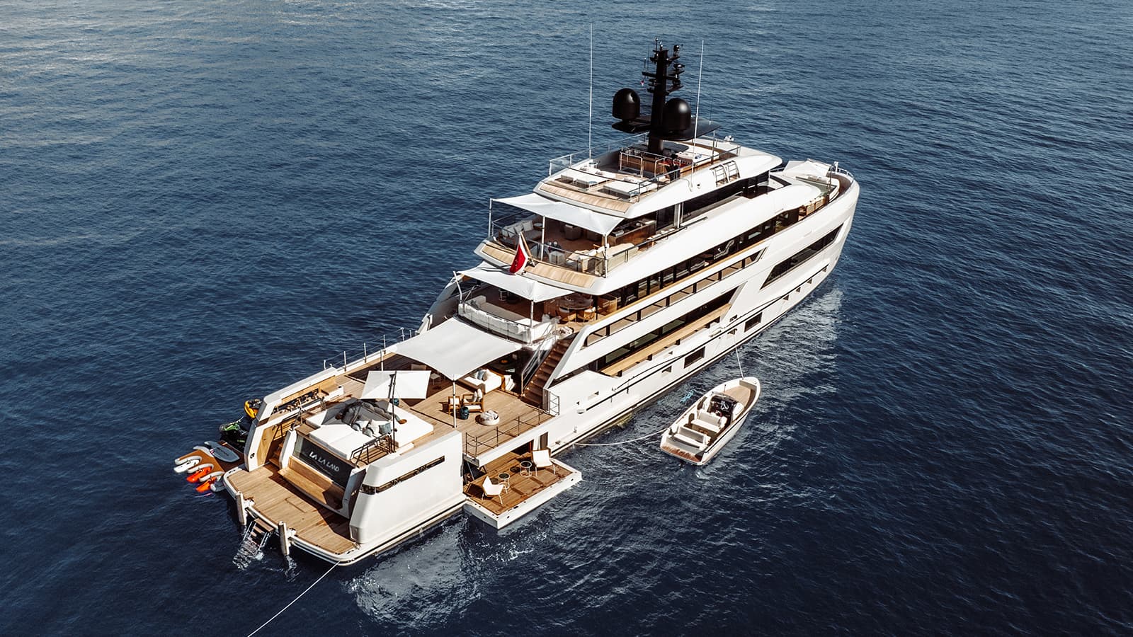 Motor yacht LA LA LAND 44.27m