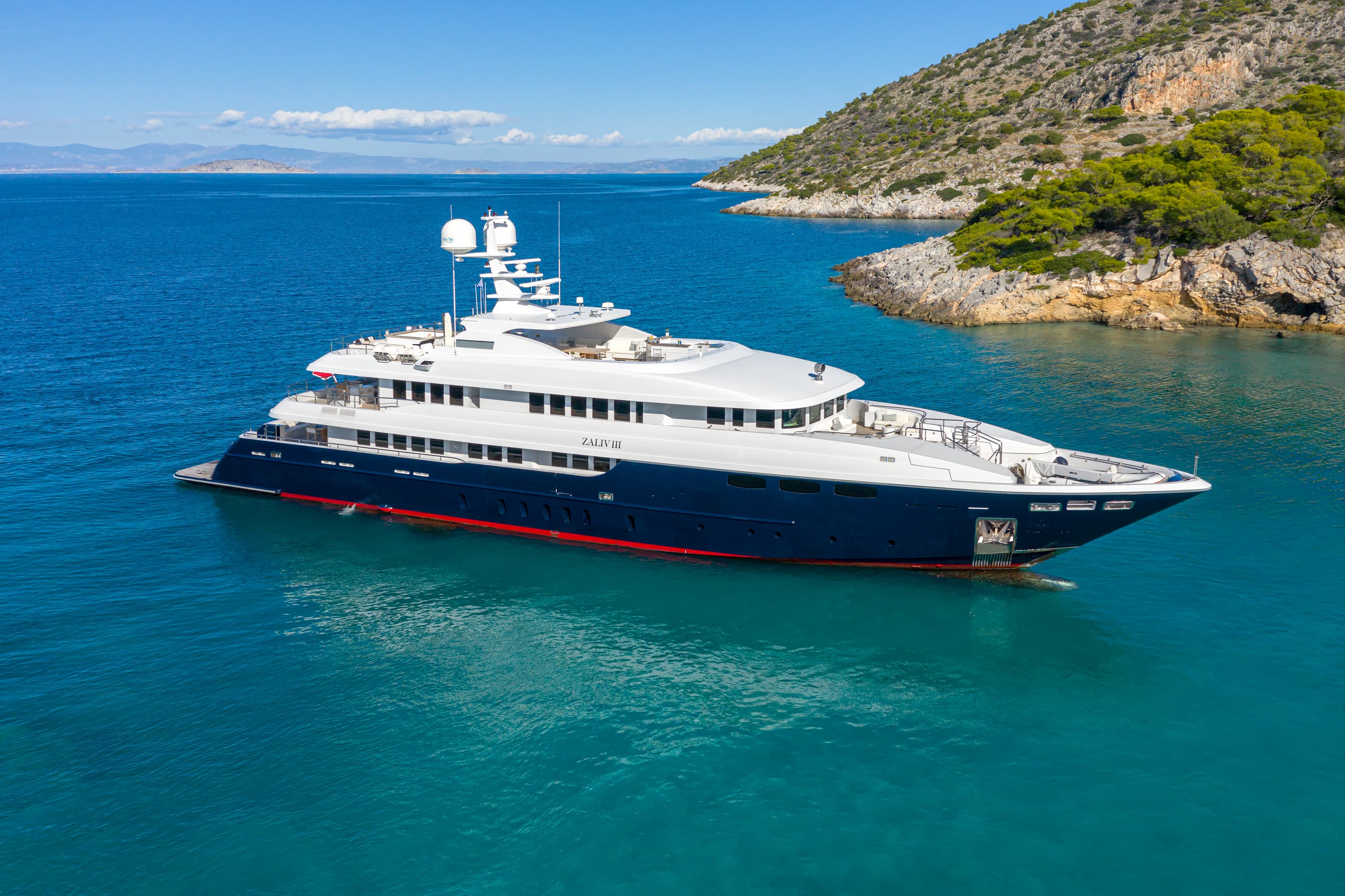 Motor yacht ZALIV III 50m by Mondomarine