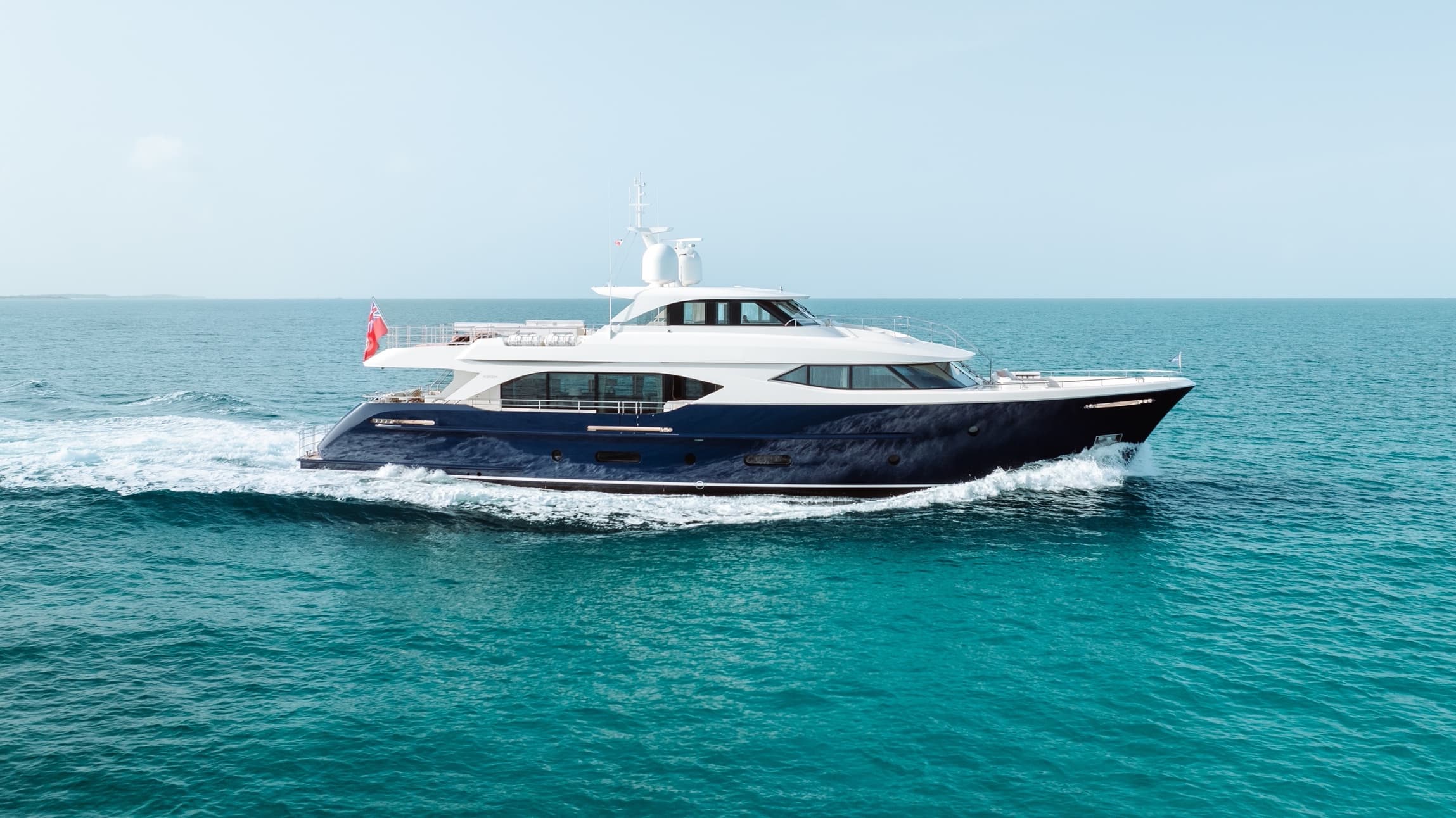 Motor yacht MIDNIGHT SAGA 34.03m
