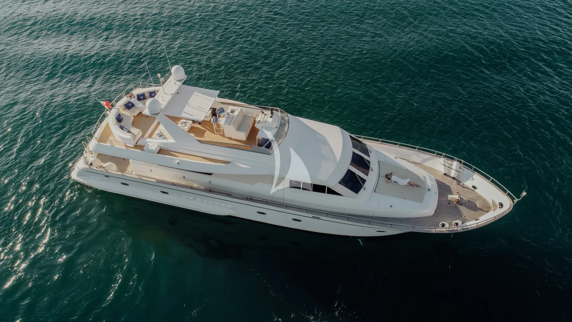 Motor yacht BEYOND 36m