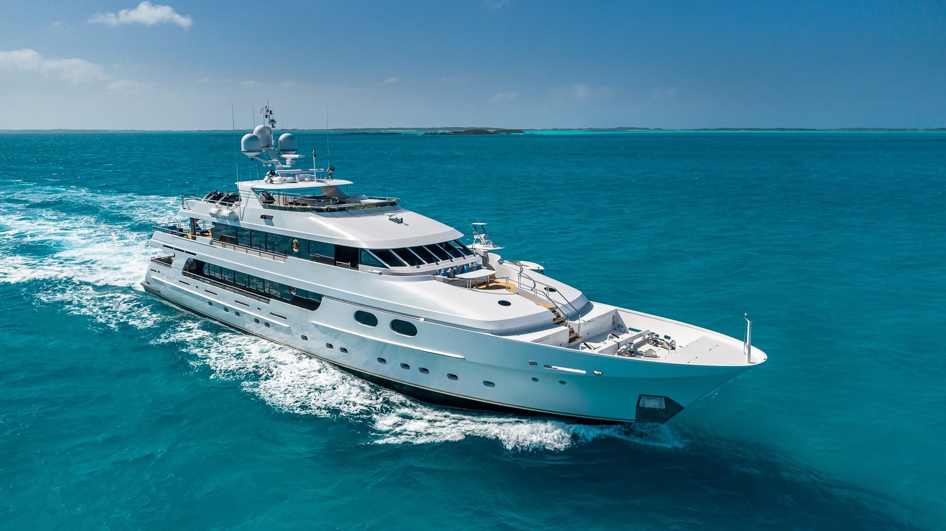 Motor yacht AMORE 47.85m