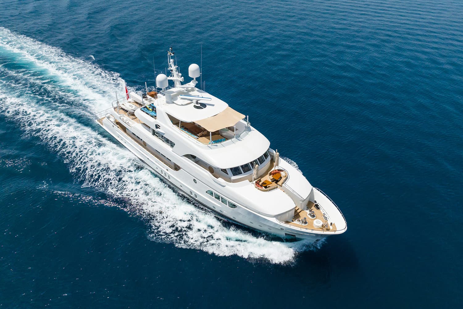 Motor yacht SERENITY 41.8m by Moonen