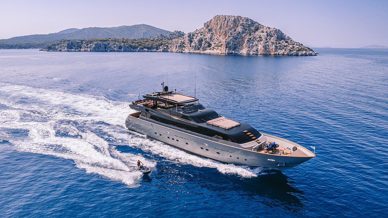 Motor yacht ISLANDER II 33.4m