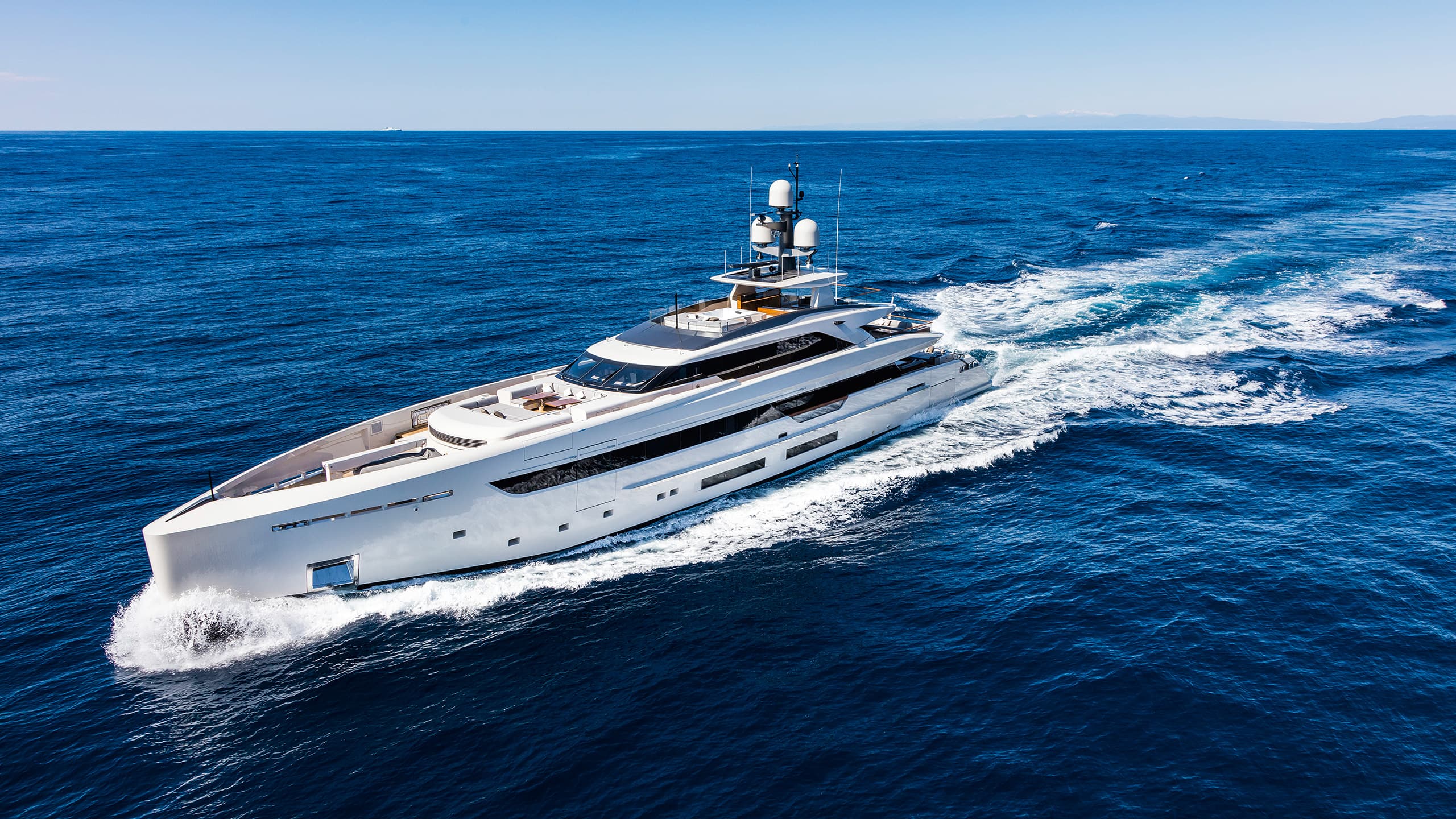 Motor yacht VERTIGE 50m by Tankoa