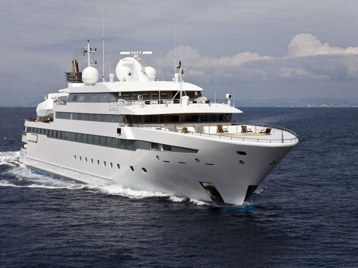 Motor yacht LAUREN L 90m by Cassens-Werft