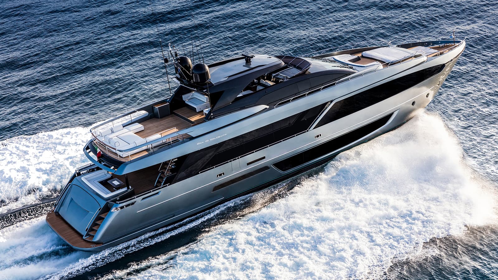 DON'T WORRY — yacht charter in Athens Riviera
