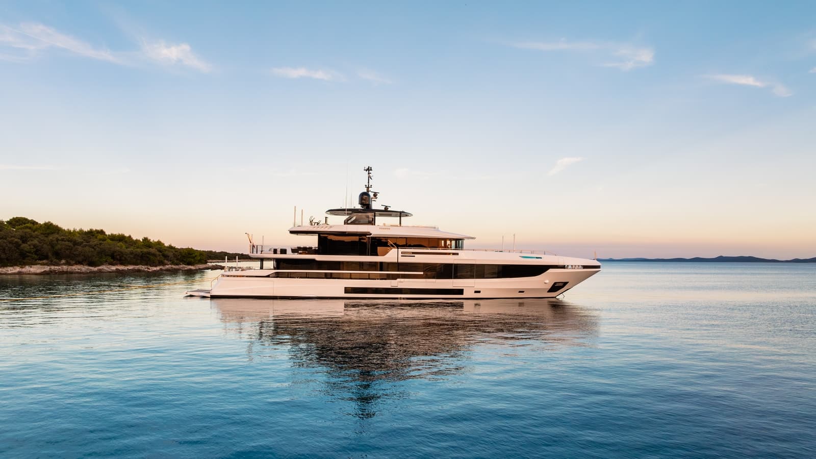 Yacht EVA4EVA 44.47m by Mangusta (Overmarine)