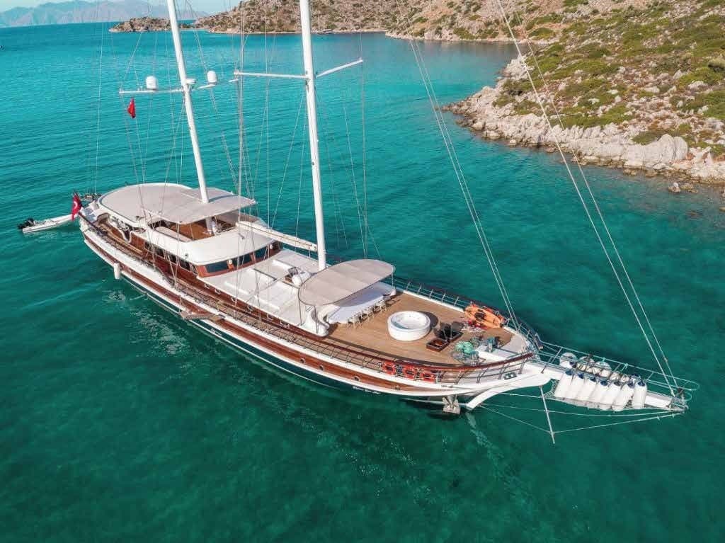 Motor yacht HALCON DEL MAR 40.15m by Bozburun Shipyard