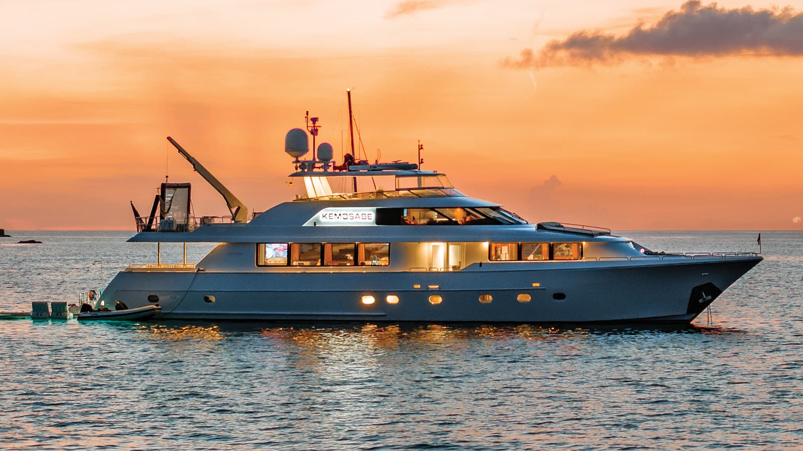 Motor yacht KEMOSABE 34.13m