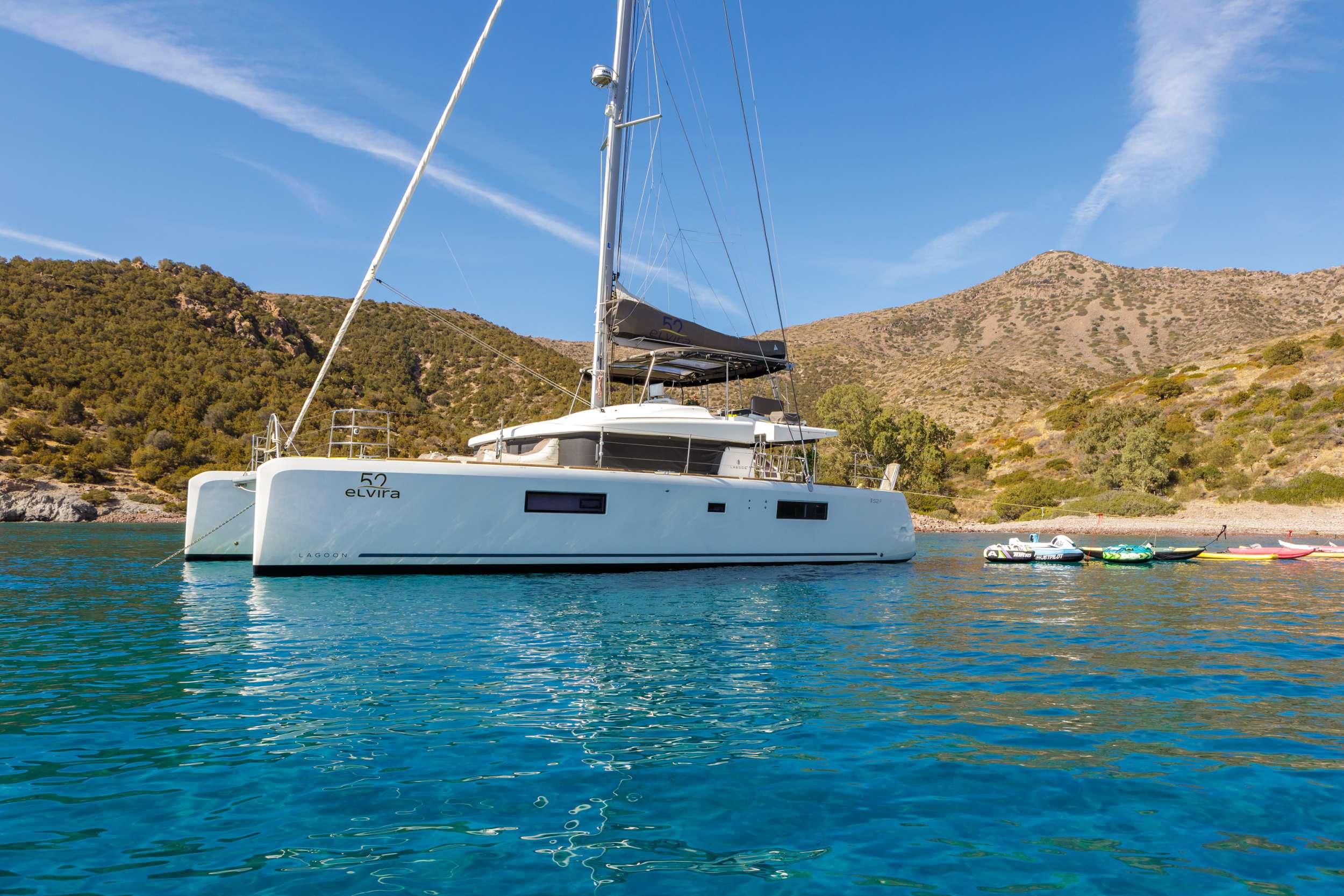 Sailing yacht ELVIRA 52 15.8m by Lagoon