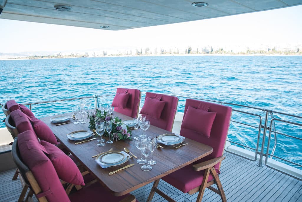Motor yacht TEMPTATION 20.2m