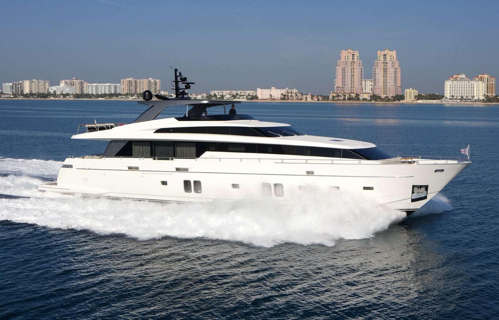 Motor yacht RARE DIAMOND 32.3m