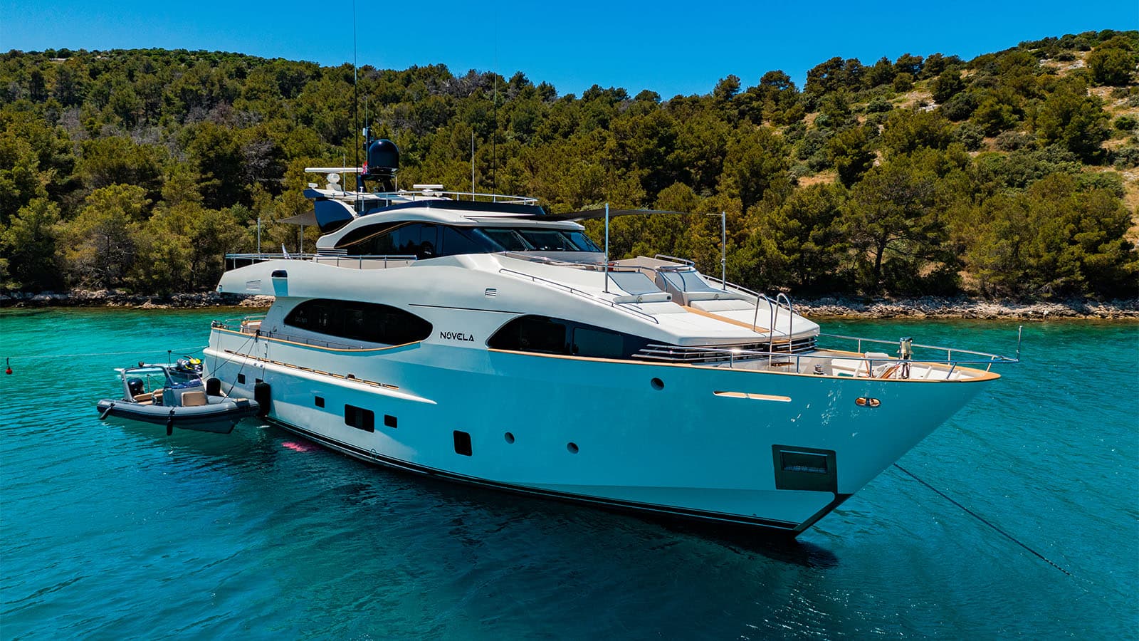Motor yacht NOVELA 30.6m