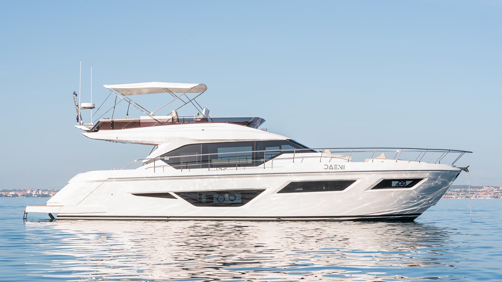 Yacht DAENI 18.24m by Ferretti