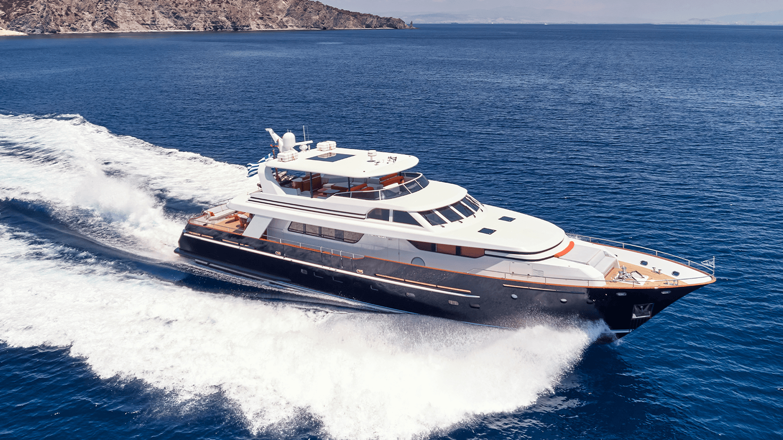 Motor yacht MIA ZOI 31m