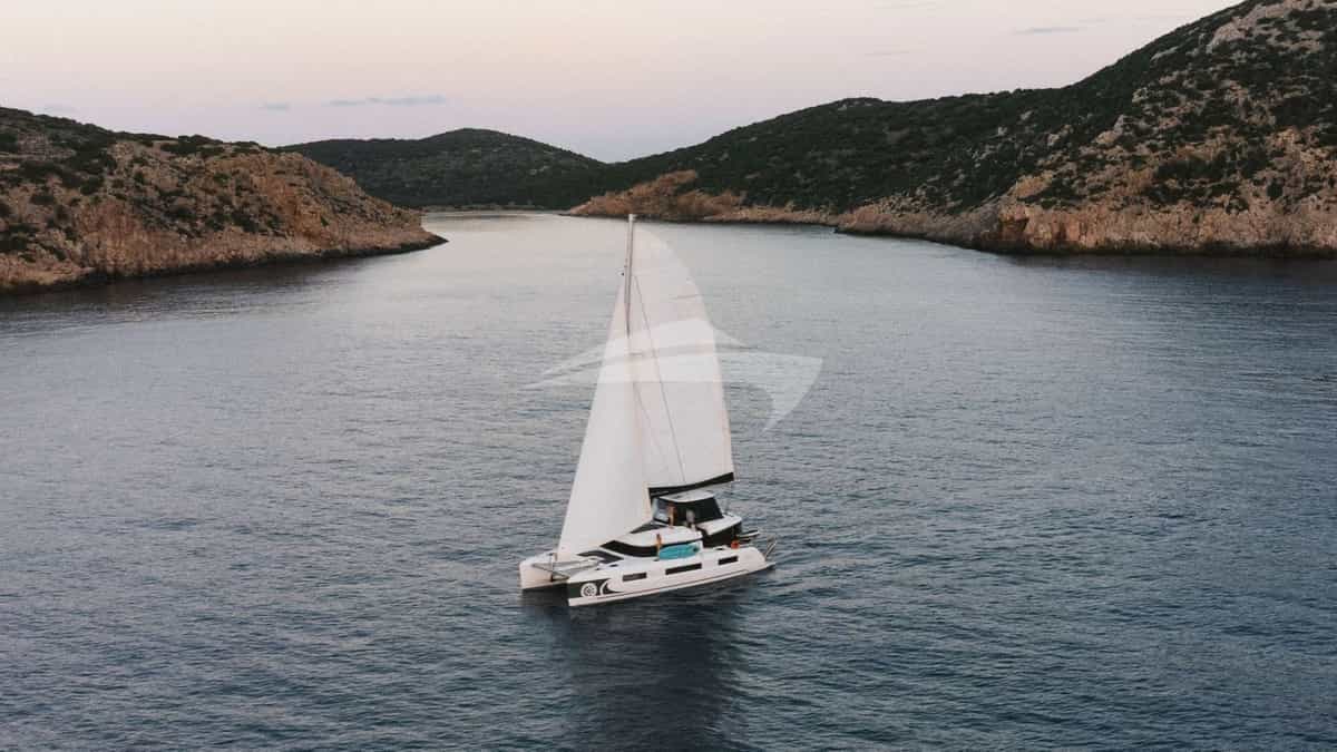 Sailing yacht NAVYA 16m