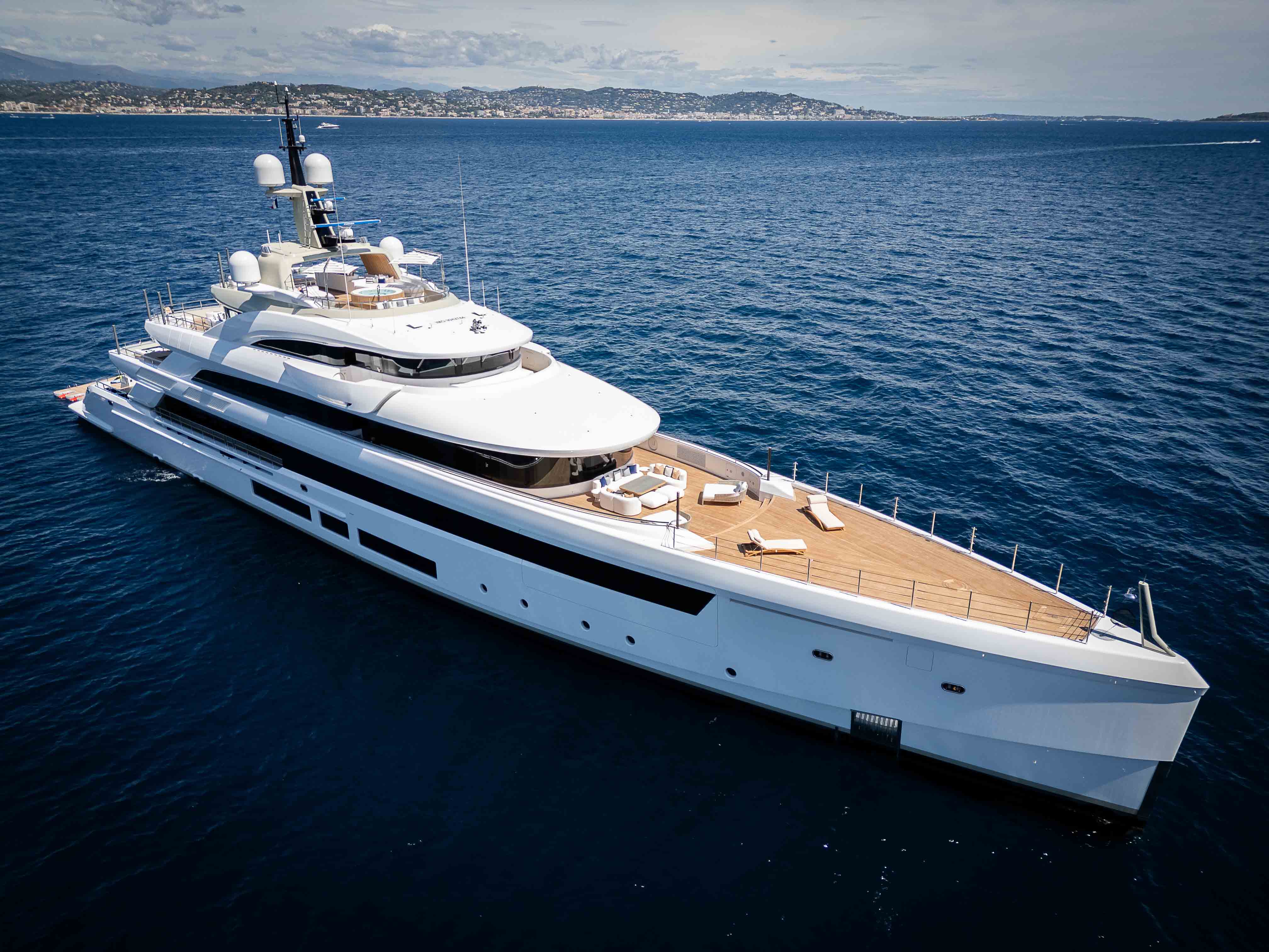 Chartering a Benetti on the French Riviera